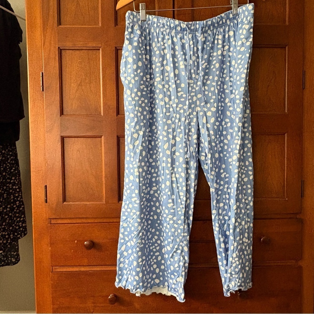 Blue and White Patterned pajamas‎ - Picture 7 of 7